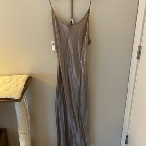 NWT Aritzia Silky Babaton dress in cream